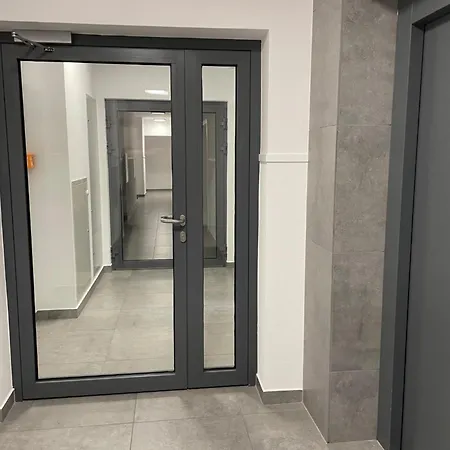 Nero Apartment